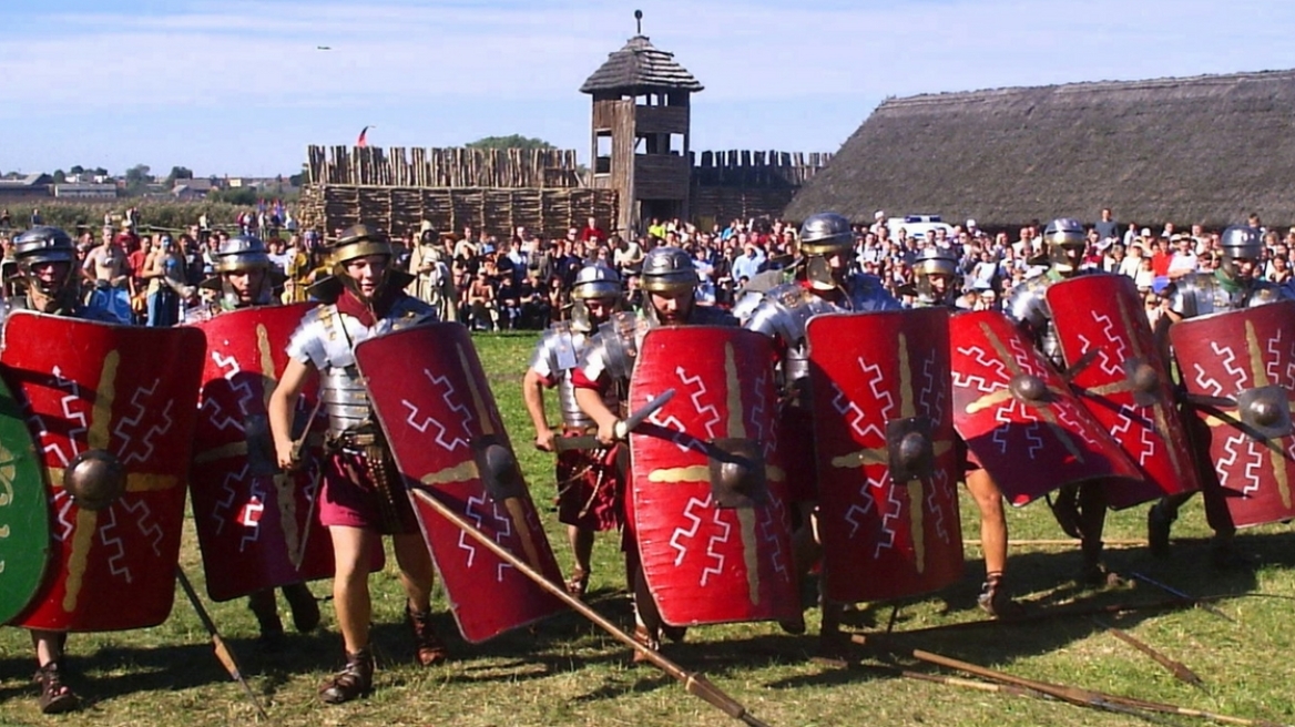 Greek Phalanx vs. Roman Legion: A history of the most powerful military formations in the ancient world