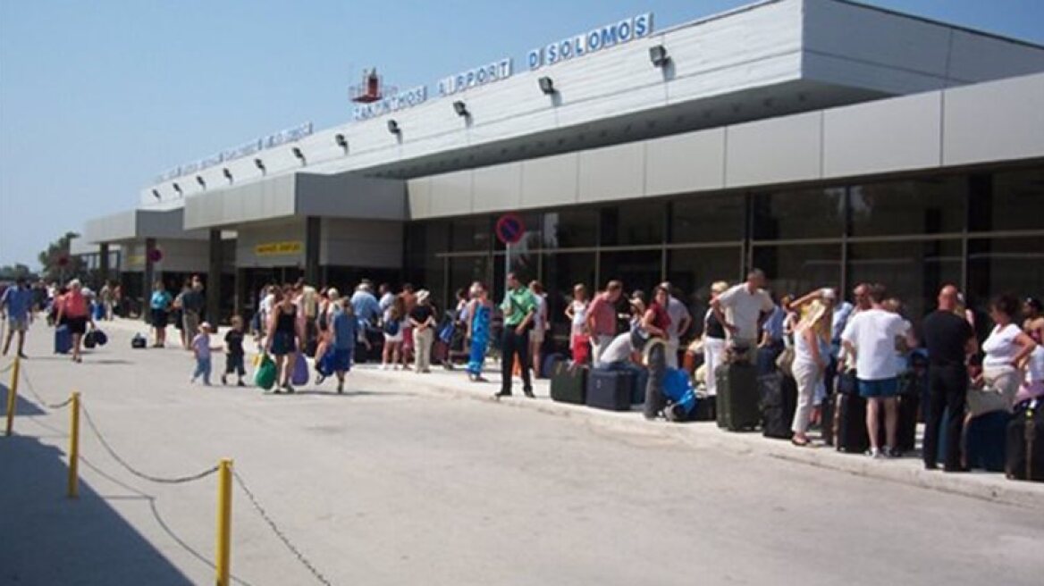 Ζάκυνθος: Επέστρεψαν στο Λονδίνο... με δύο ημέρες καθυστέρηση