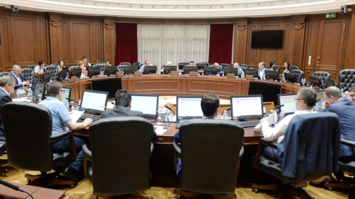 FYROM’s Albanian language Law moves towards adoption