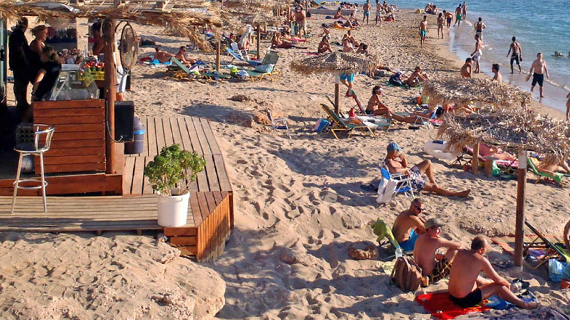 Απίστευτο: Πρώτα δεν έκοβαν αποδείξεις στο Γαϊδουρονήσι, τώρα έχουν «μαύρους» εργαζόμενους