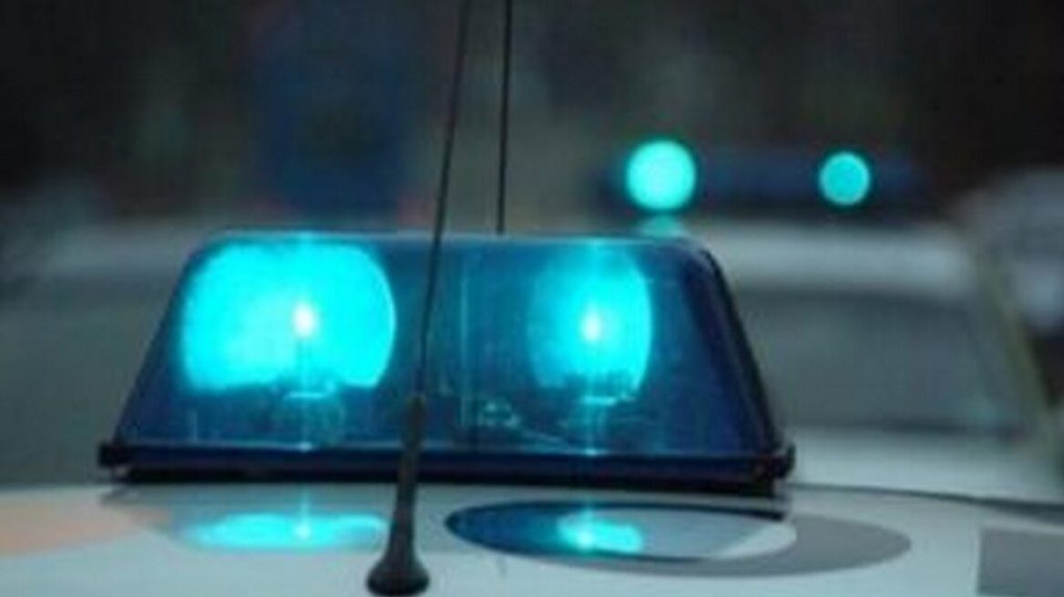 Καλαμάτα: Ανήλικος έκλεψε φούρνο μικροκυμάτων και… τραπεζαρία!