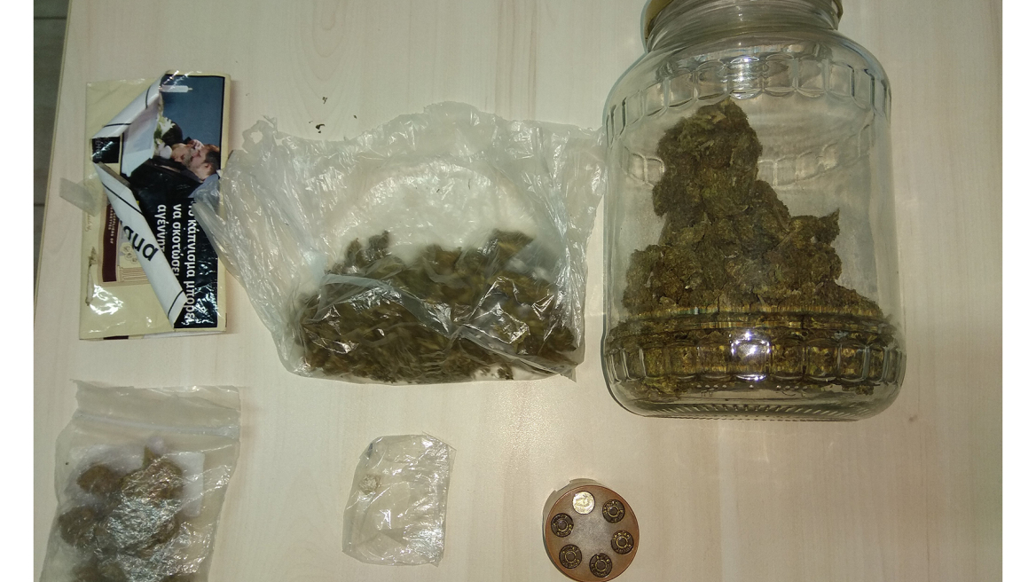 Διακινητές ναρκωτικών συνελήφθησαν σε Σίφνο και Μύκονο