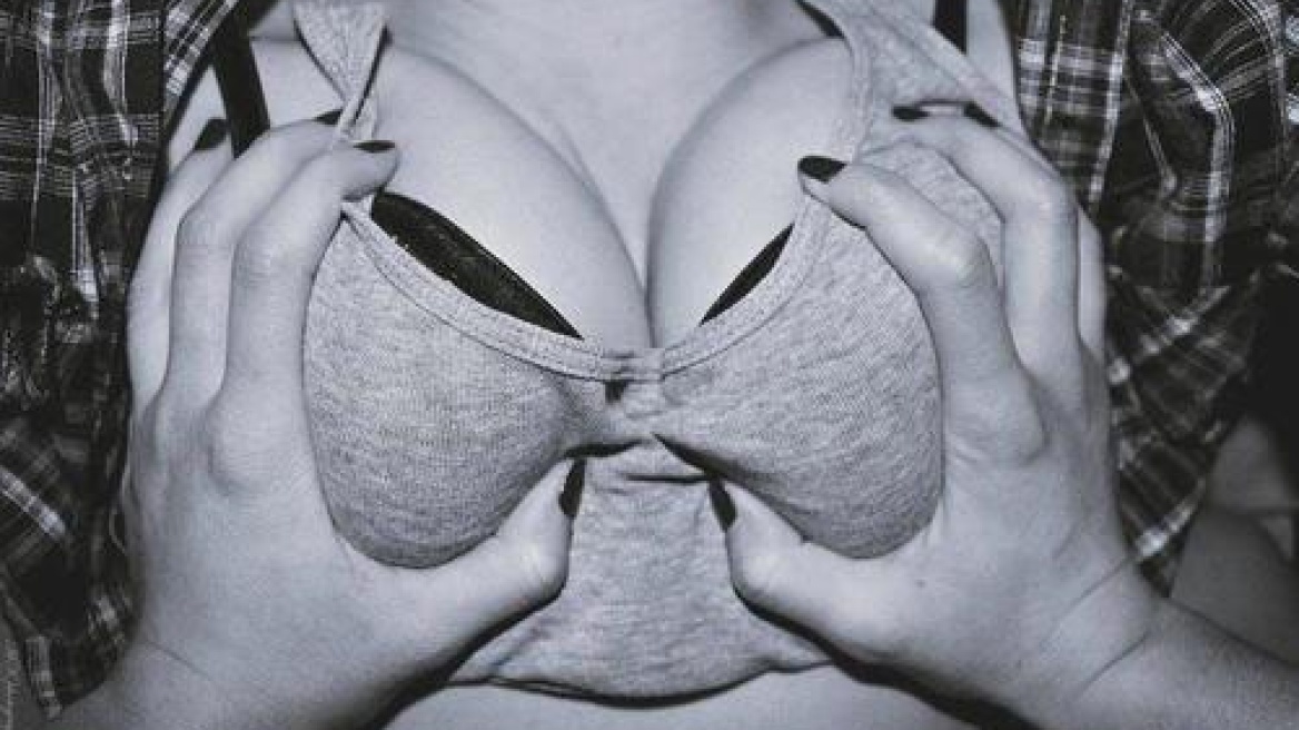 Fake vs Real breasts! Where do you stand on this dilemma? (HOT PHOTOS)