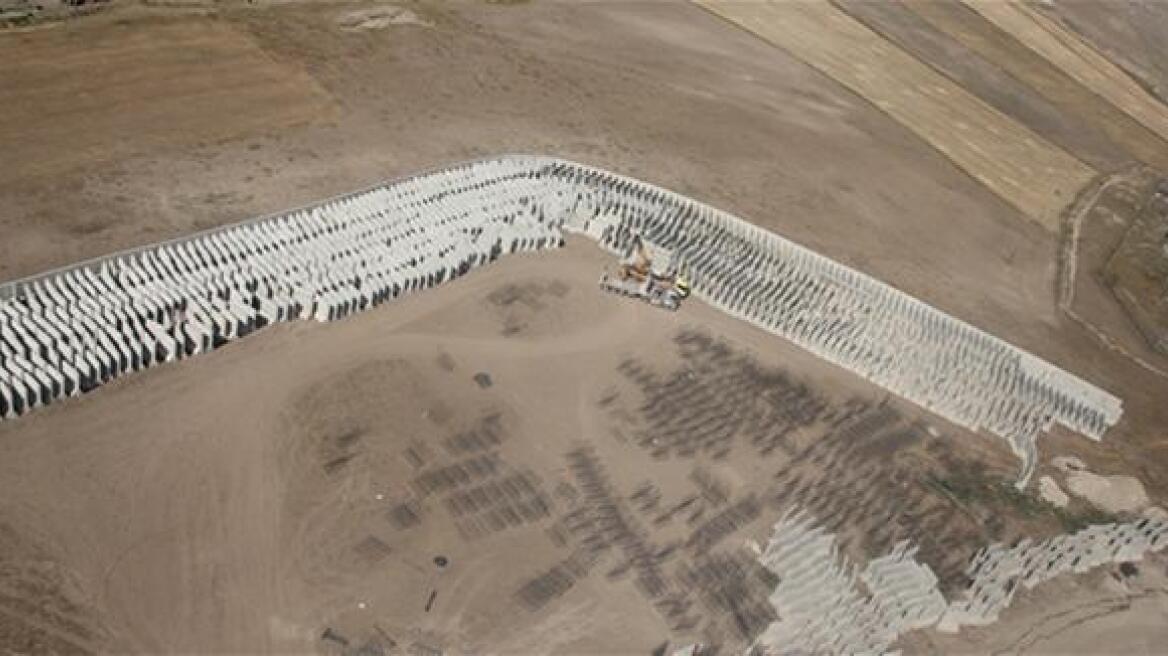 Turkey starts building security wall on Iran border