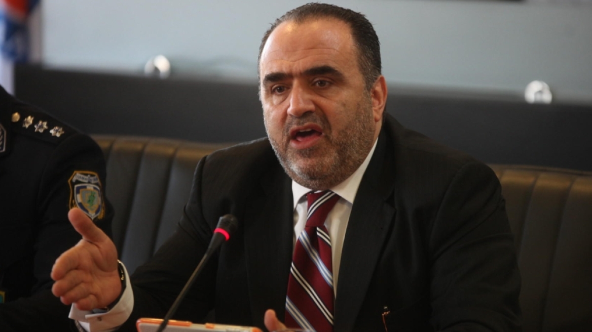 Οι παιδεραστές αντλούν το υλικό τους από το facebook...