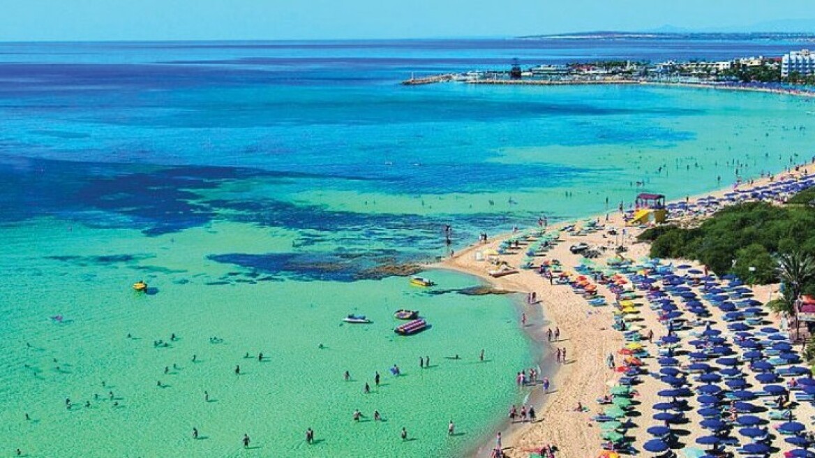 Κύπρος: Ρεκόρ αφίξεων, με σχεδόν δύο εκατ. τουρίστες μέχρι τον Ιούλιο