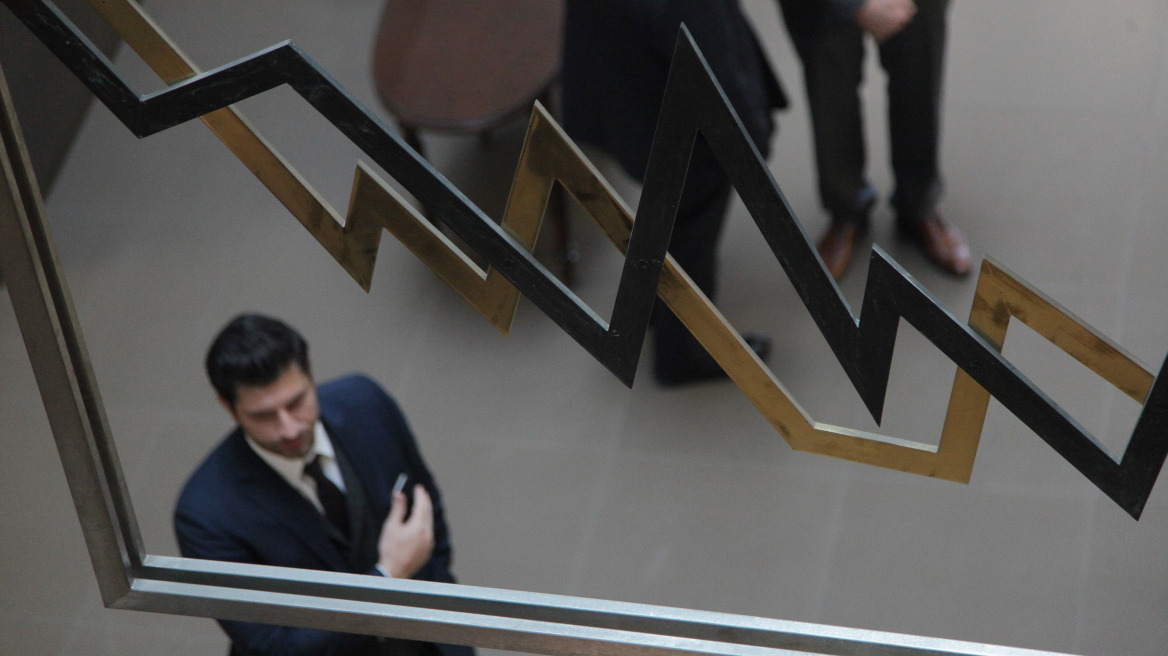 Χρηματιστήριο: Τα μικρότερα «ψάρια» κερδίζουν περισσότερα από τους μεγάλους επενδυτές