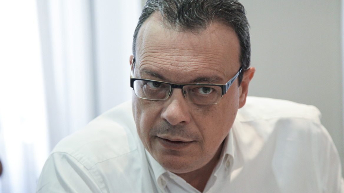 Επιμένει ο Φάμελλος: Περίεργο φαινόμενο που ξεκίνησαν οι φωτιές στο Δεκαπενταύγουστο