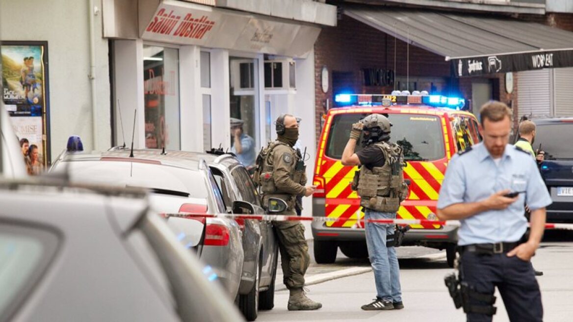 One man dead in knife attack in Germany