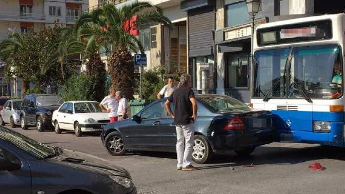 Καβάλα: Βουλευτής του ΣΥΡΙΖΑ πήγαινε ανάποδα σε μονόδρομο και τράκαρε με λεωφορείο