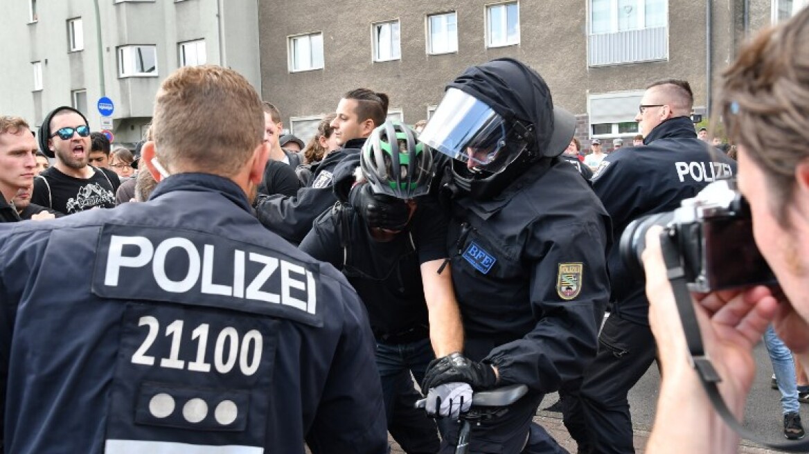 Συγκρούσεις νεοναζί και αριστερών στο Βερολίνο
