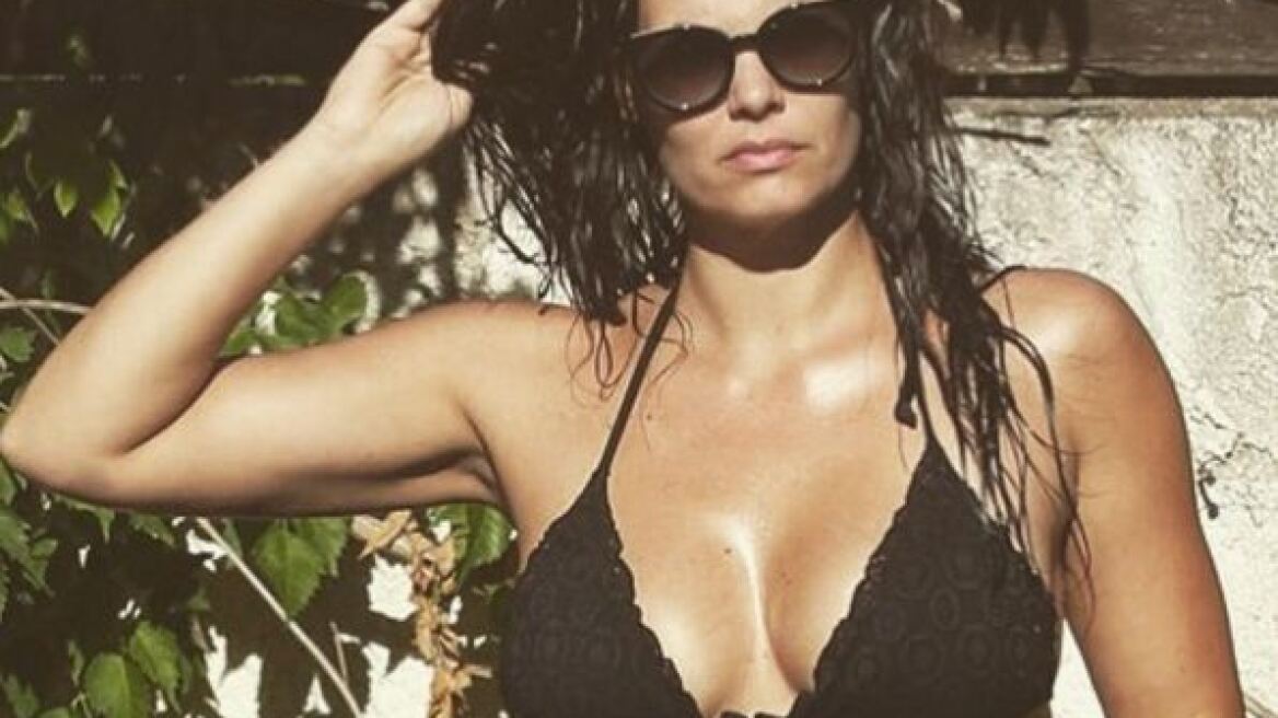 Η Μαρία Κορινθίου με λεοπάρ αποκαλυπτικό μαγιό «κολάζει» το Instagram