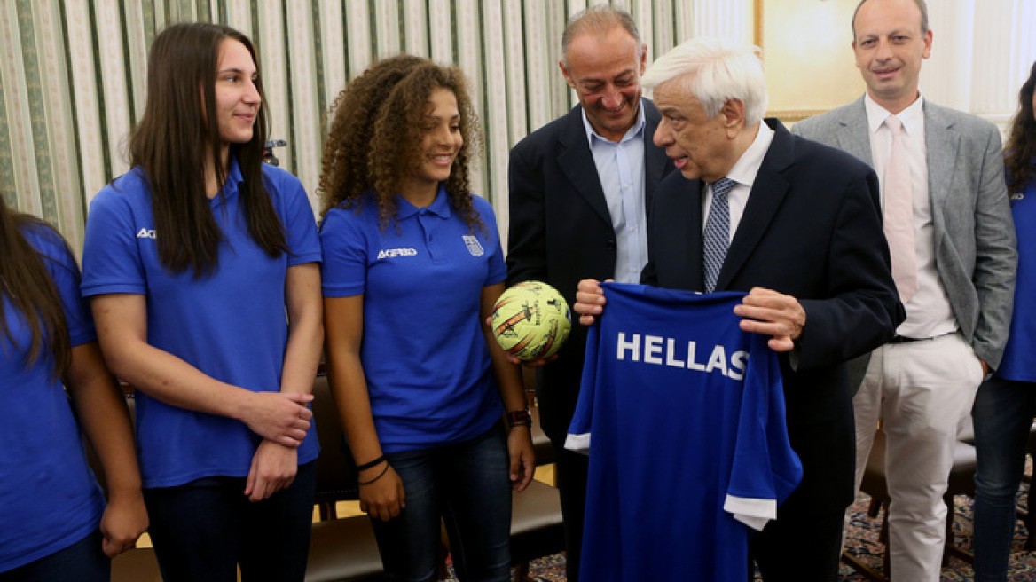 Παυλόπουλος για ΠΓΔΜ: Με την στάση της υπονομεύει η ίδια την ευρωπαϊκή της πορεία