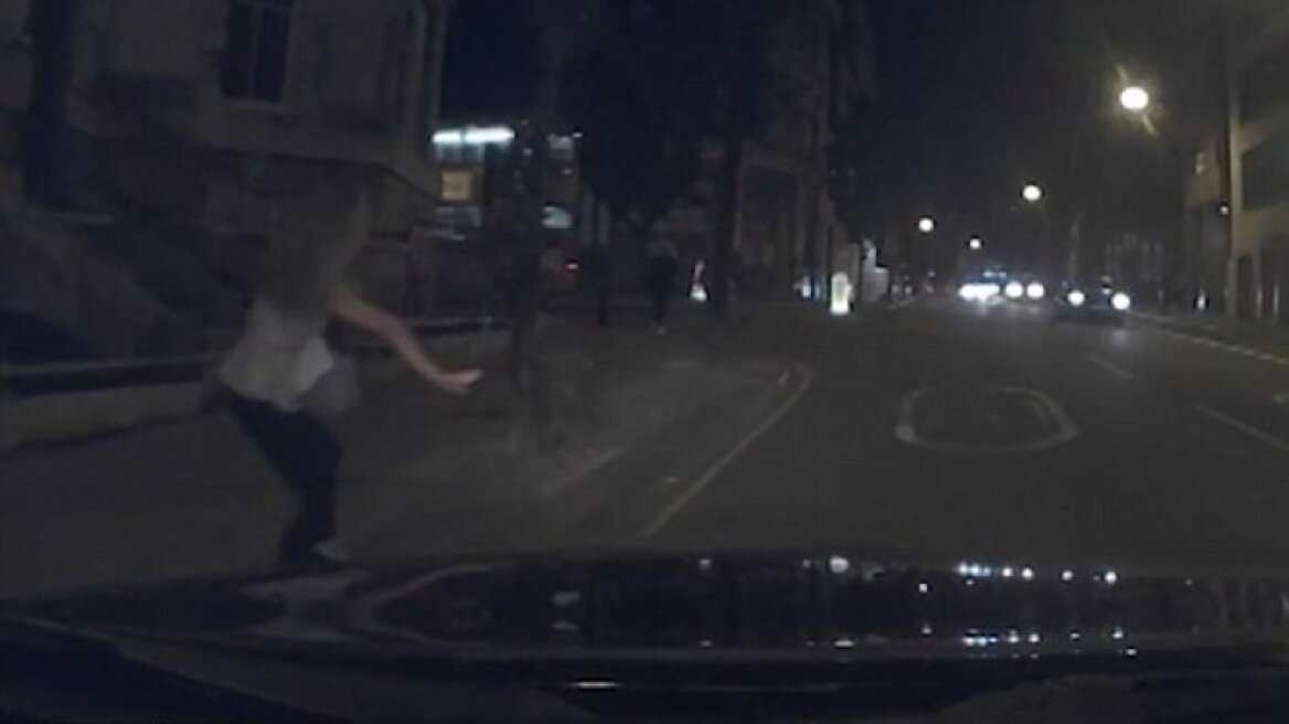 Η νέα μέθοδος για να κλέβουν κινητά (vid)