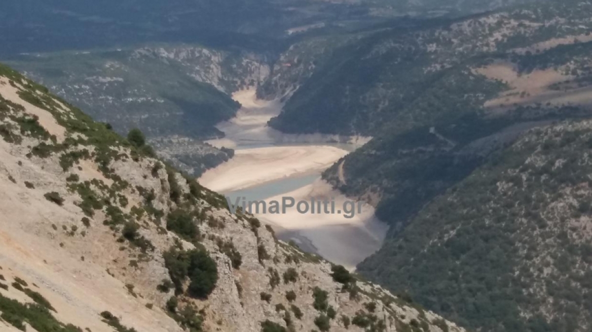 Φωτογραφία: Στέρεψε ο Αχελώος!