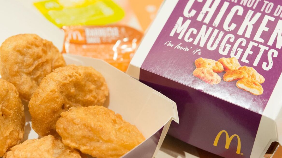 Η McDonald's «κόβει» ζωτικής σημασίας αντιβιοτικά από τα κοτόπουλα της