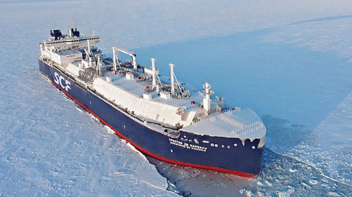 Russian tanker crosses Northern Sea