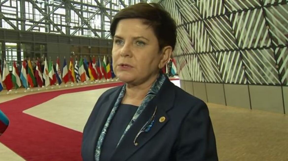 Πολωνή πρωθυπουργός κατά Μακρόν για τις «αλαζονικές» του δηλώσεις