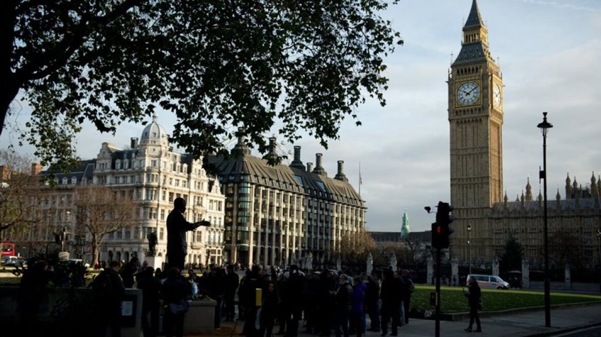 BNP says Nelson Mandella statue in London should be taken down