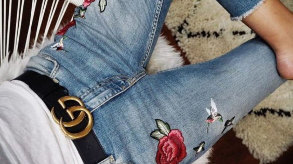 Τα naked jeans είναι τάση και γίνoνται sold out