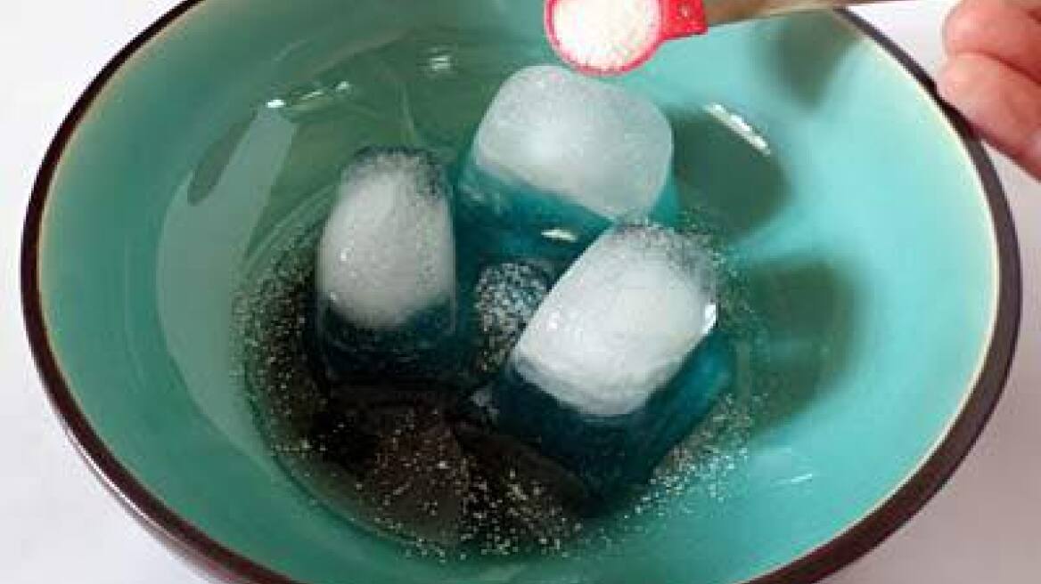 «Salt and Ice Challenge»: Η επικίνδυνη διαδικτυακή τρέλα που προκαλεί εγκαύματα