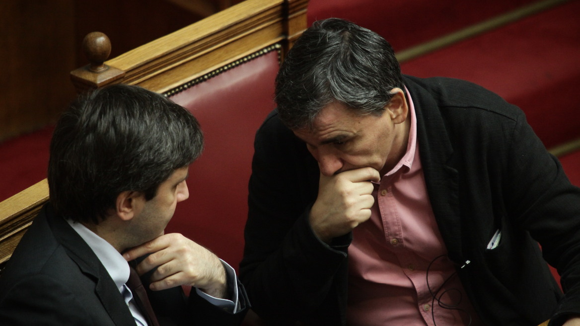 Συνάντηση Τσακαλώτου - Χουλιαράκη με τον Μοσκοβισί την Τρίτη