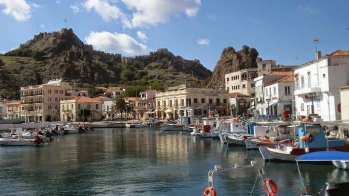 Πλημμύρισε από τουρίστες φέτος η Λήμνος