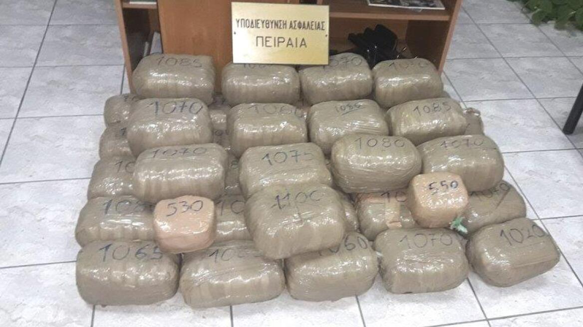 Στη «φάκα» σπείρα διακίνησης ναρκωτικών - Συνελήφθησαν με 42 κιλά χασίς