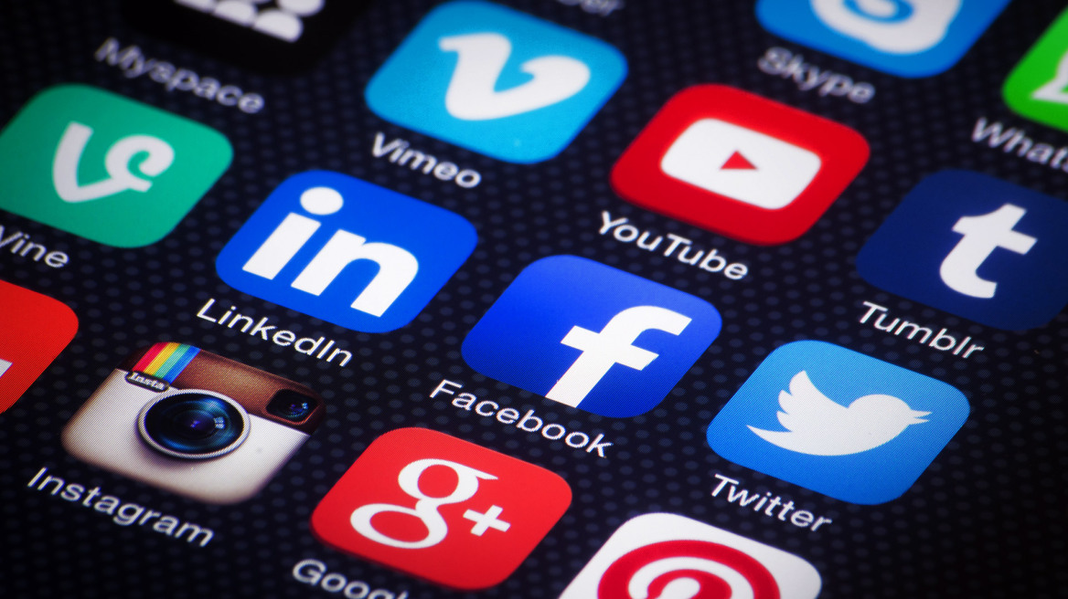 Social apps still strong (infographic)