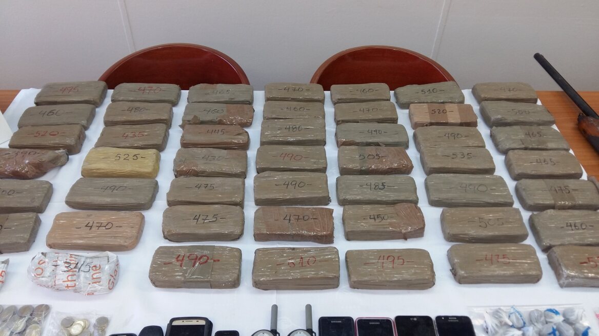 Σπείρα με αρχηγό τον... «Μαραντόνα» διακινούσε ηρωίνη 350.000 ευρώ σε όλη την Ελλάδα