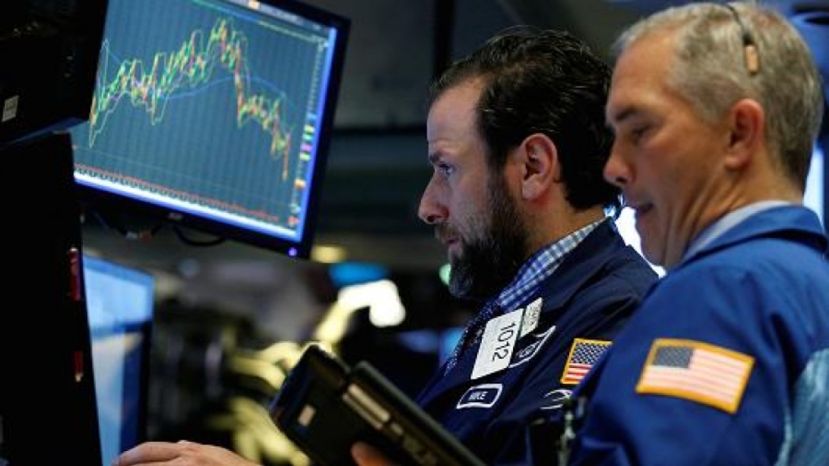 Οι γεωπολιτικές εντάσεις «έριξαν» τη Wall Street
