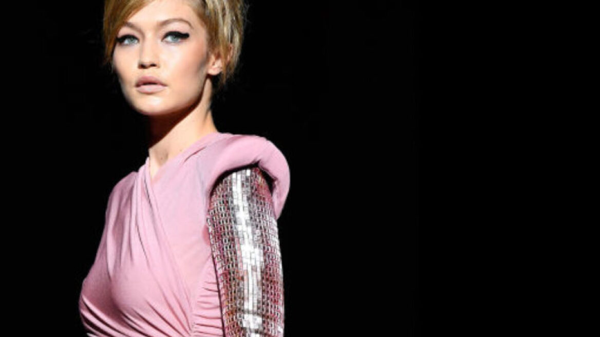 O Tom Ford έκανε την έναρξη της εβδομάδας μόδας της Νέας Υόρκης με ένα δυνατό cast από supermodels