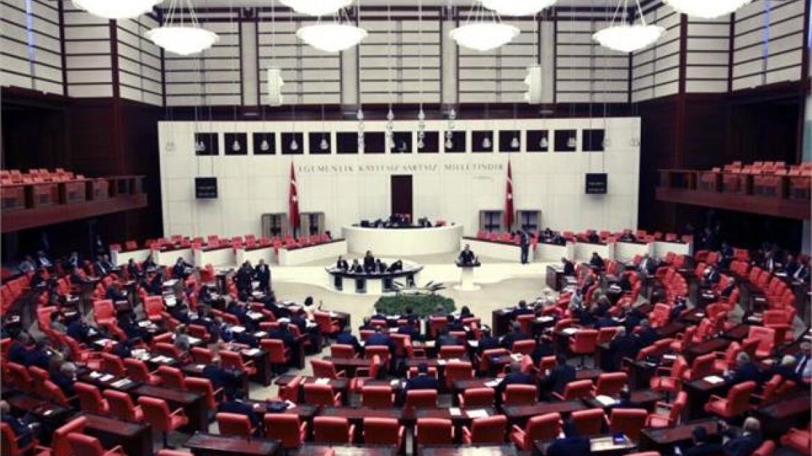 Τουρκία: Αποφυλακίστηκε βουλευτής του κουρδικού κόμματος HDP