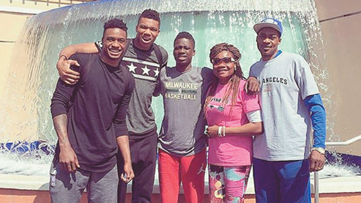 Βερόνικα Ατεντοκούμπο: Ακόμη και τώρα αγωνιά για τον Γιάννη 