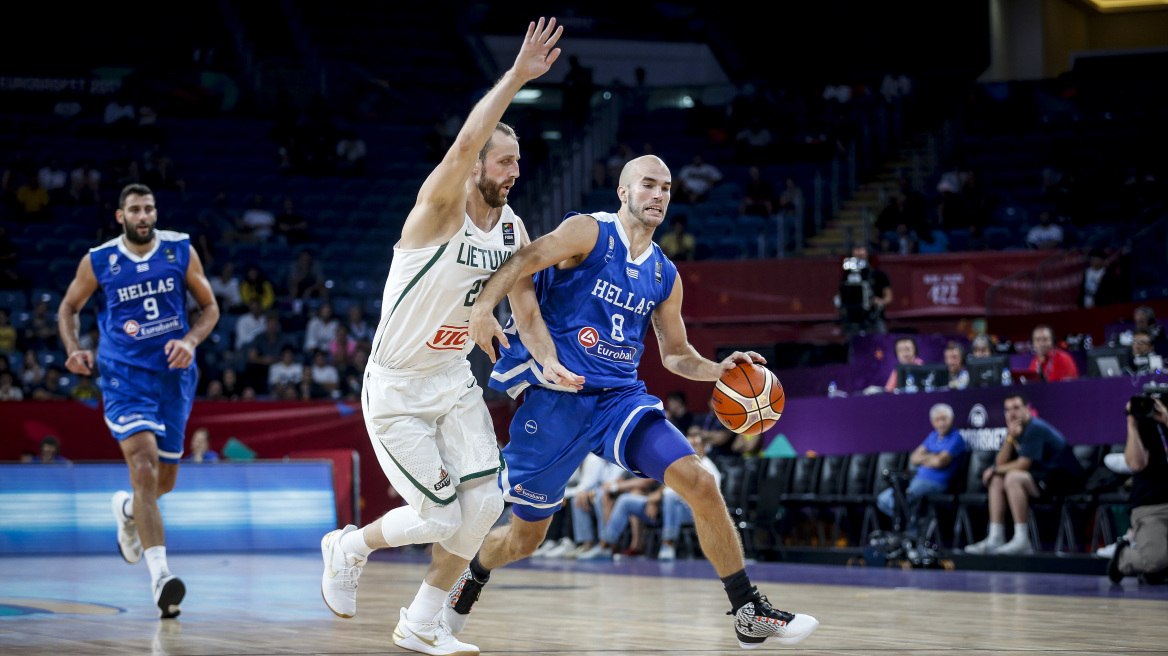 Τα απίθανα σουτ των Καλάθη, Μπουρούση στην προπόνηση της Εθνικής