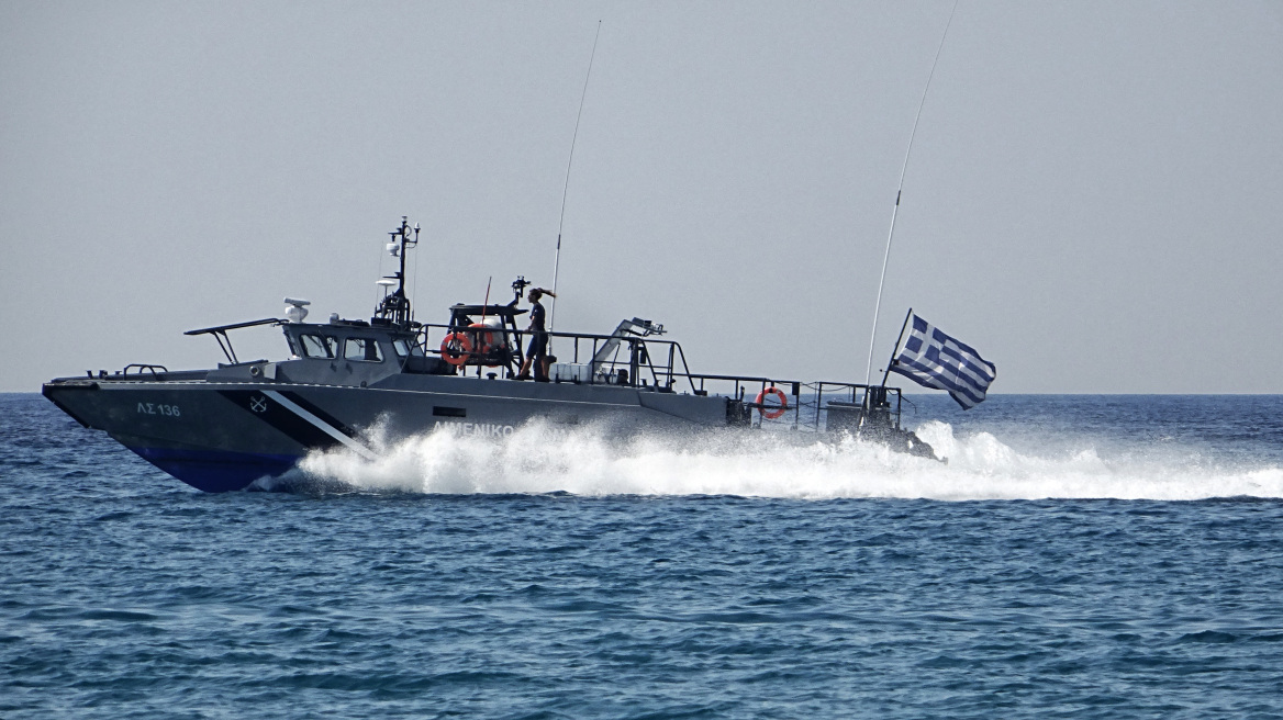 Μυτιλήνη: Το Λιμενικό περισυνέλεξε 72 πρόσφυγες