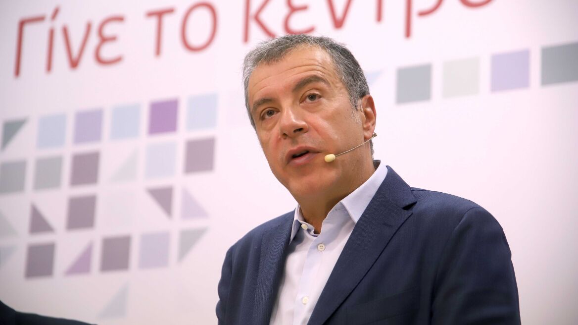 Στην Καλαμάτα αύριο και μεθαύριο ο Σταύρος Θεοδωράκης 