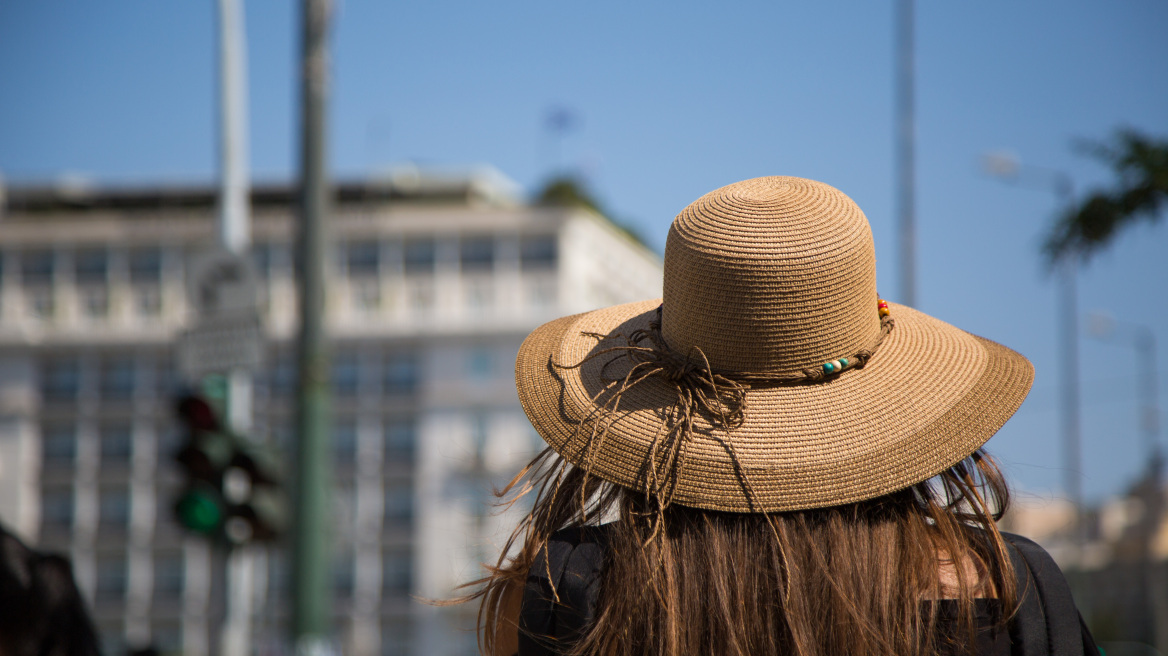 Καλλιάνος: Έρχεται η Δευτέρα, η πιο δύσκολη μέρα του καύσωνα