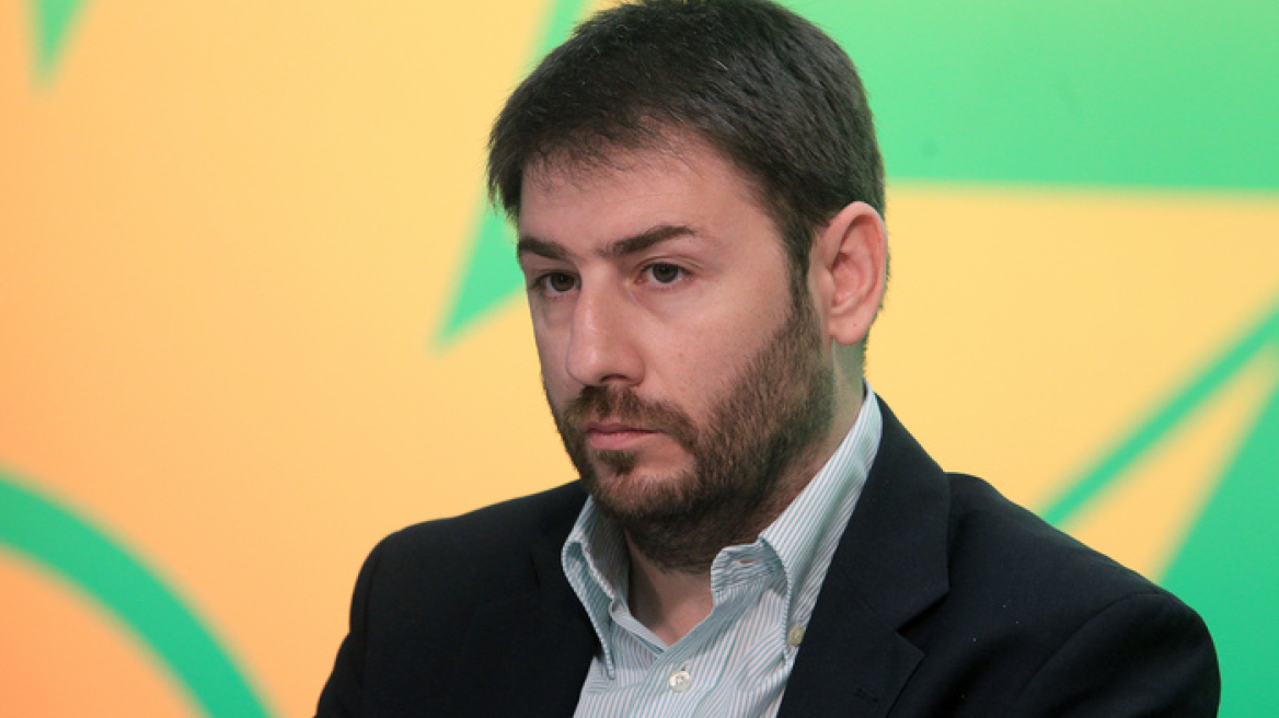 Ανδρουλάκης: «Θολώνει» ημέρα με την ημέρα το success story ΣΥΡΙΖΑ - ΑΝΕΛ