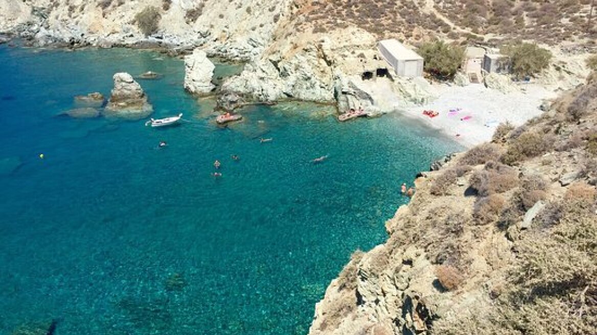 Folegandros: Galifos nudist beach