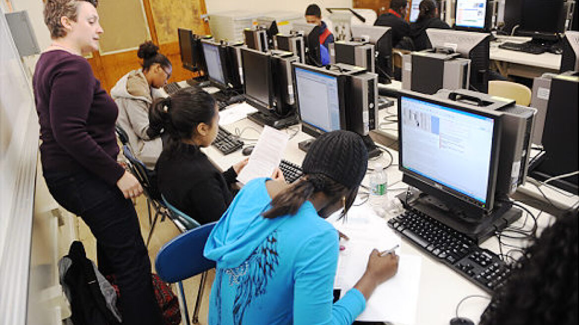 Ερευνα: Τα εκπαιδευτικά συστήματα δεν καλλιεργούν τις ψηφιακές δεξιότητες