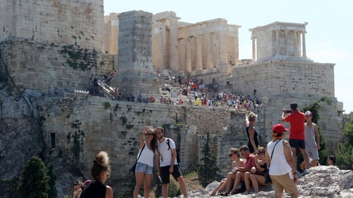 Record number of French tourists in Greece!