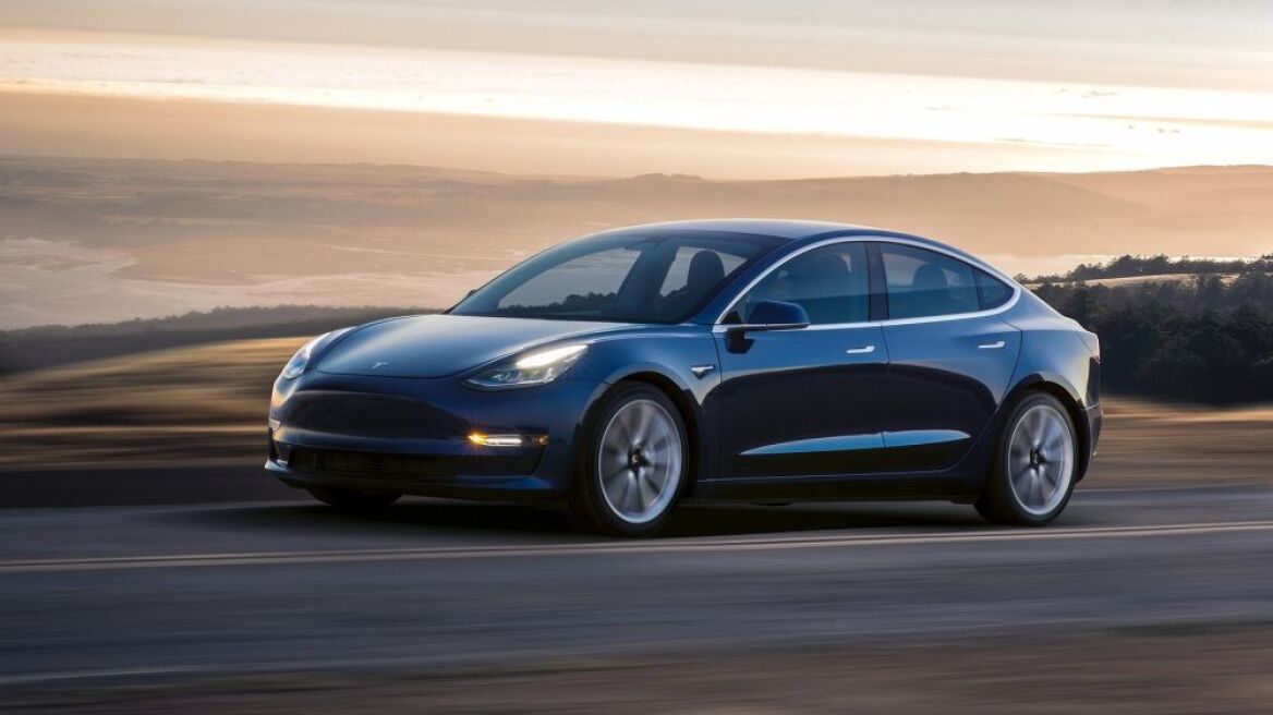 Γιατί καθυστερούν οι παραδόσεις του Tesla Model 3