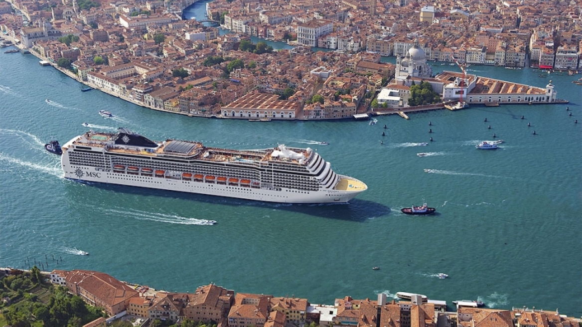 Η απόλυτη κρουαζιέρα θα σας ταξιδέψει σε 32 χώρες σε τέσσερις μήνες!