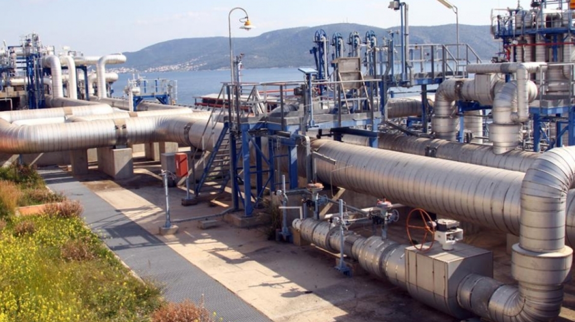 Προσδοκίες για πάνω από 400 εκατ. από την πώληση του ΔΕΣΦΑ