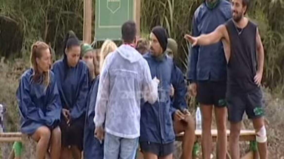 Εκτός εαυτού ο Αϊβάζης σε άγρια διαμάχη στο Survival Secret: «Τιποτένιε...» 