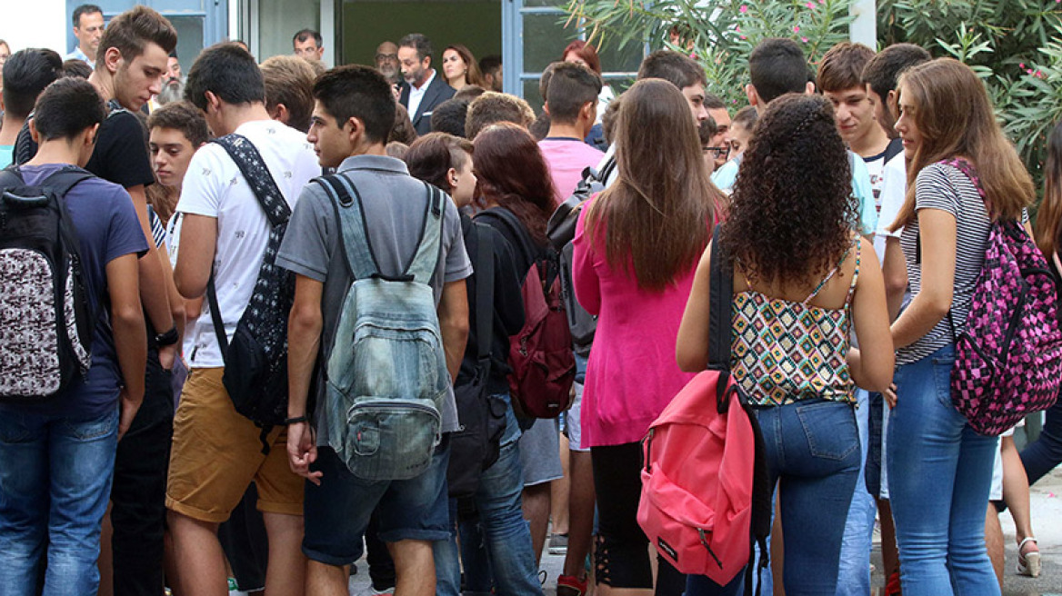 Θρίλερ στο Αγρίνιο με τη ναφθαλίνη: Δέκα επιθέσεις σε σχολεία μέσα σε λίγες μέρες