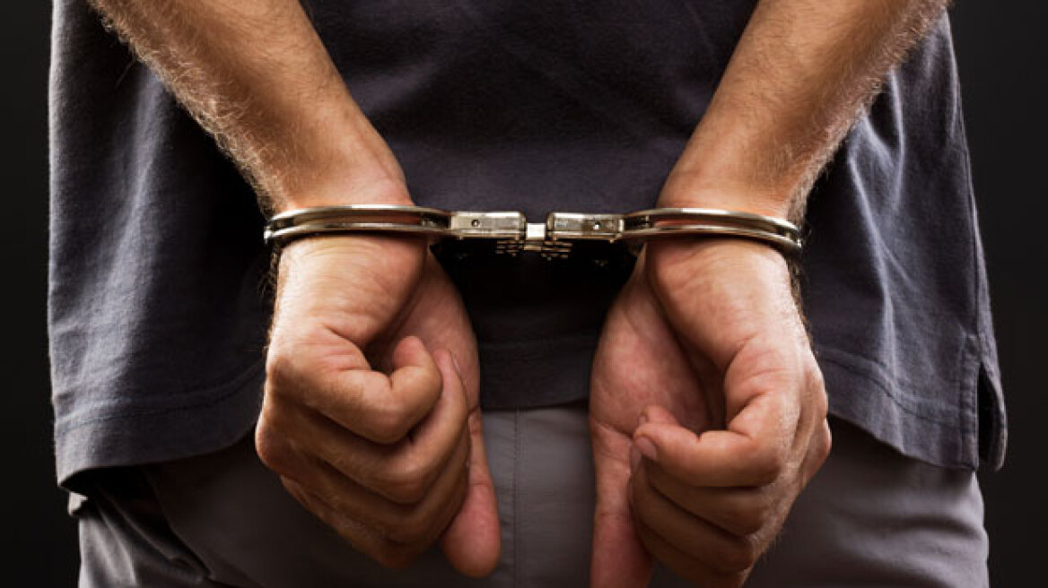 Ιωάννινα: Έπιασαν Αλβανό που πέρασε ναρκωτικά σε φυλακή