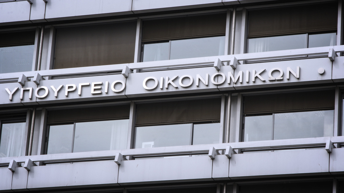 Προκάλεσαν ύφεση 0,2% για να βγάλουν υπερπλεόνασμα το 2016