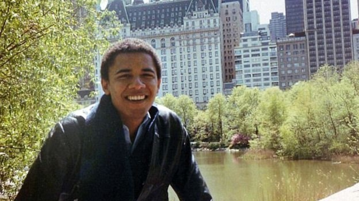 Στη δημοσιότητα ερωτικά γράμματα του Ομπάμα σε πρώην του: «Έχω ένα αίσθημα αμηχανίας και περιφρόνησης...»